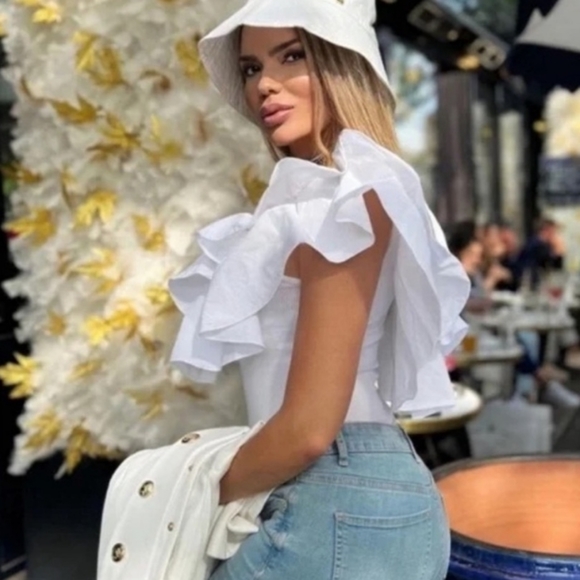 Zara Tops Nwt Zara Poplin Top With Ruffles Size L Poshmark